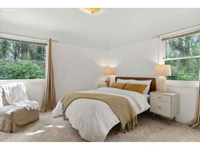 1310 HEATER Ct, West Linn, OR 97068