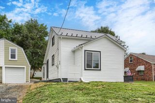 2193 CRALEY RD, Windsor, PA 17366