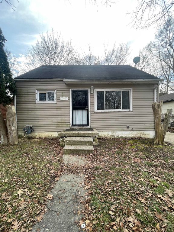 301 W Ruth Avenue, Flint, MI 48505