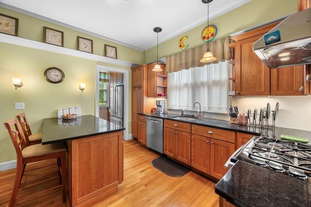 20 Winter St, Salem, MA 01970