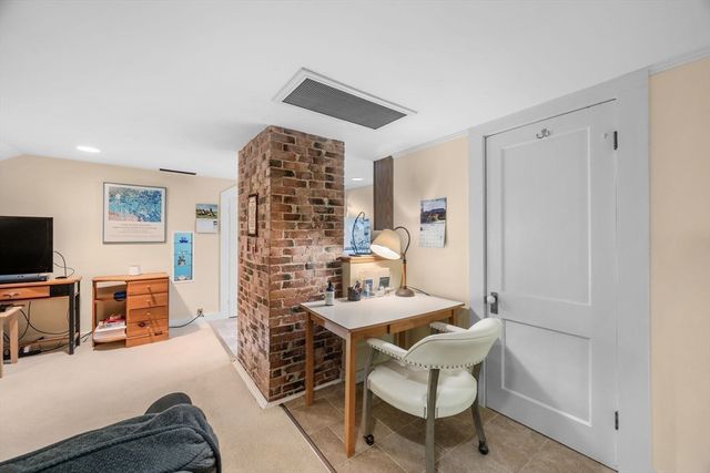 20 Winter St, Salem, MA 01970