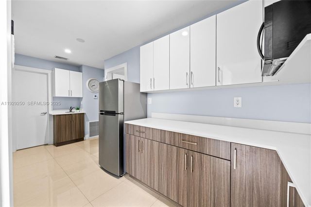 2520 SW 13th St, Miami, FL 33145