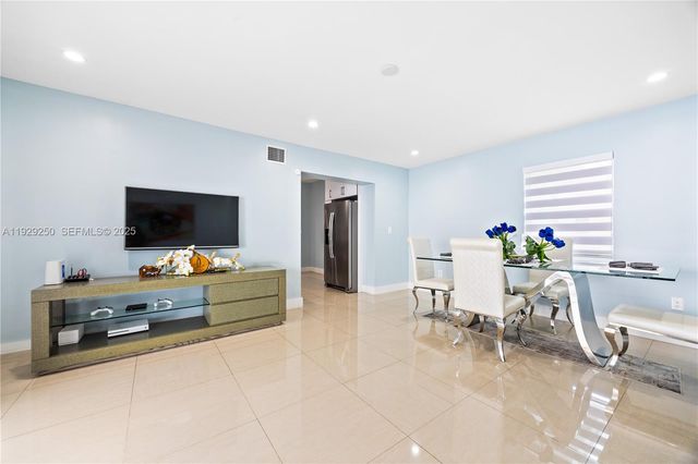 2520 SW 13th St, Miami, FL 33145