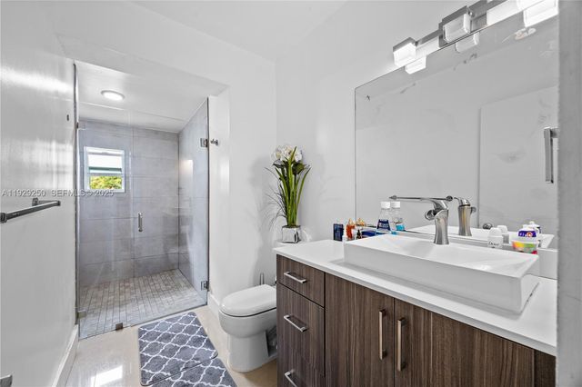 2520 SW 13th St, Miami, FL 33145