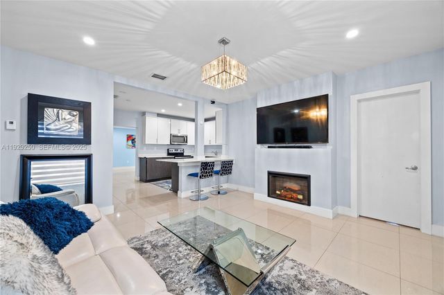 2520 SW 13th St, Miami, FL 33145