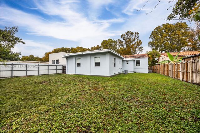 2520 SW 13th St, Miami, FL 33145