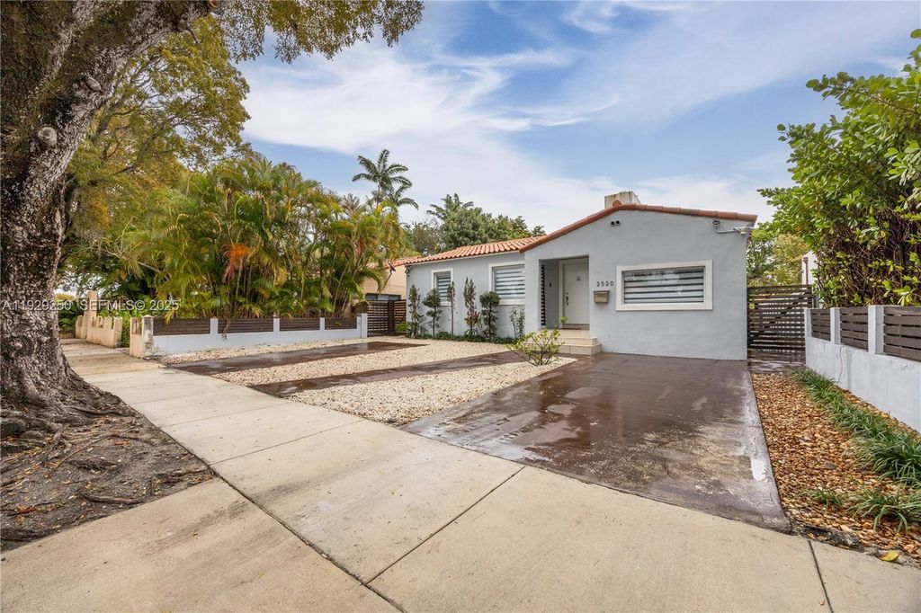 2520 SW 13th St, Miami, FL 33145