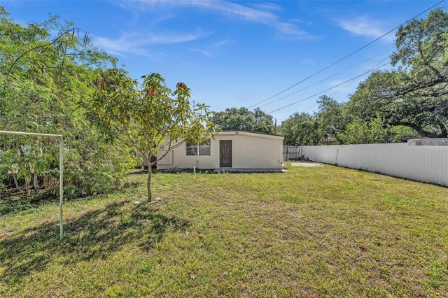 41 Miami Gardens Road, West Park, FL 33023