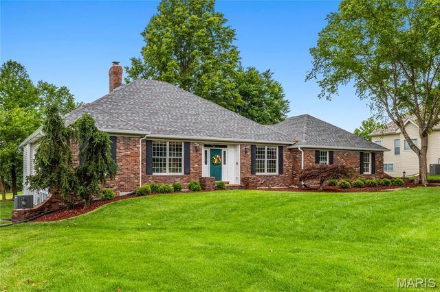 653 Killary Down, Weldon Spring, MO 63304
