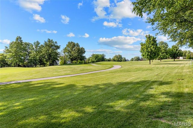 653 Killary Down, Weldon Spring, MO 63304
