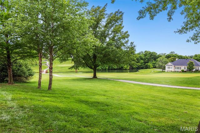 653 Killary Down, Weldon Spring, MO 63304
