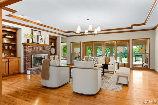653 Killary Down, Weldon Spring, MO 63304