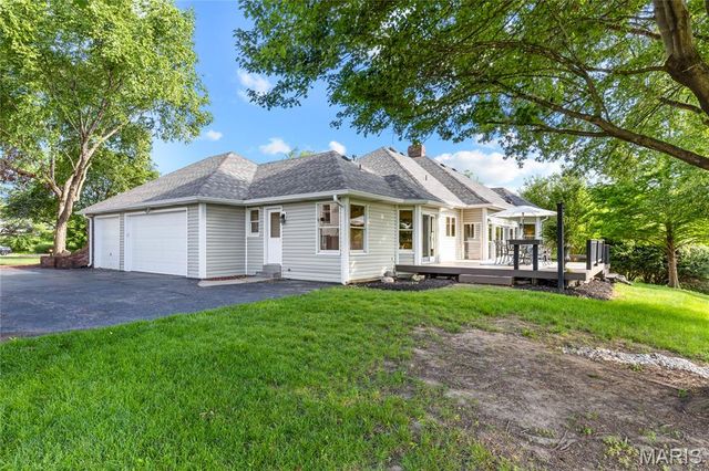 653 Killary Down, Weldon Spring, MO 63304