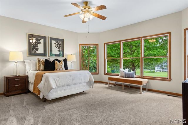 653 Killary Down, Weldon Spring, MO 63304