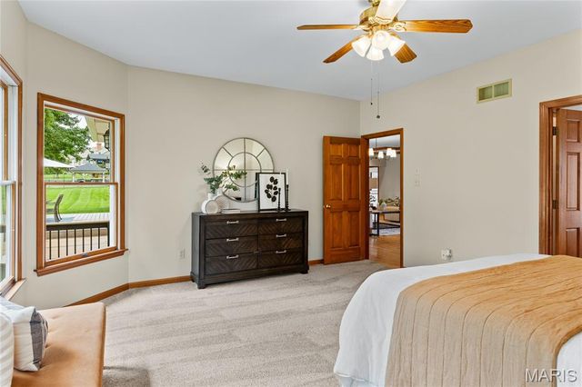 653 Killary Down, Weldon Spring, MO 63304