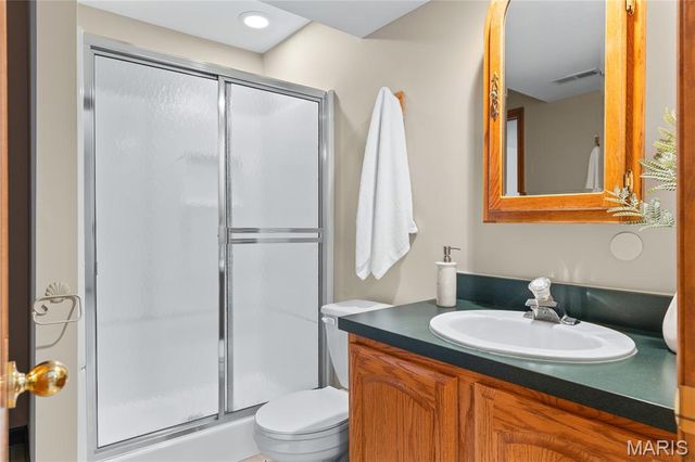 653 Killary Down, Weldon Spring, MO 63304