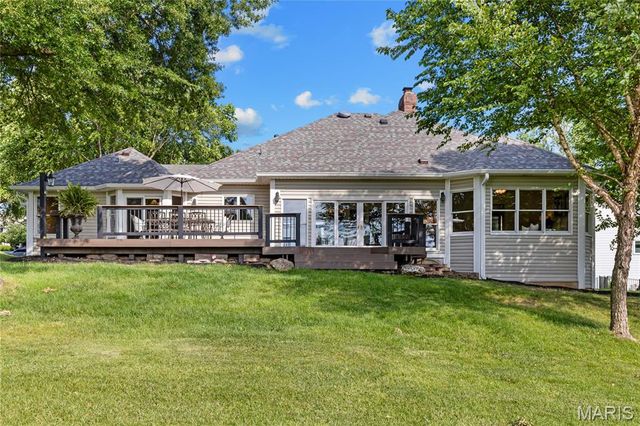 653 Killary Down, Weldon Spring, MO 63304