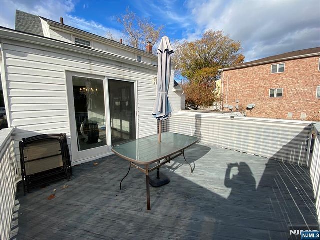 304 Shaler Boulevard, Ridgefield, NJ 07657