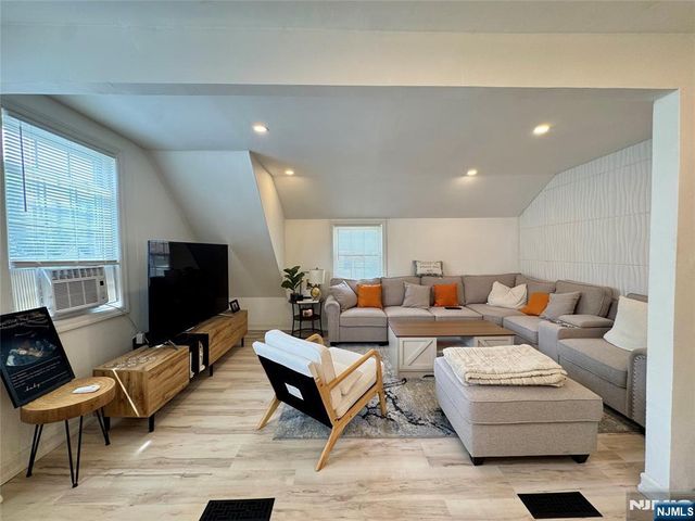 304 Shaler Boulevard, Ridgefield, NJ 07657