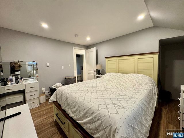 304 Shaler Boulevard, Ridgefield, NJ 07657