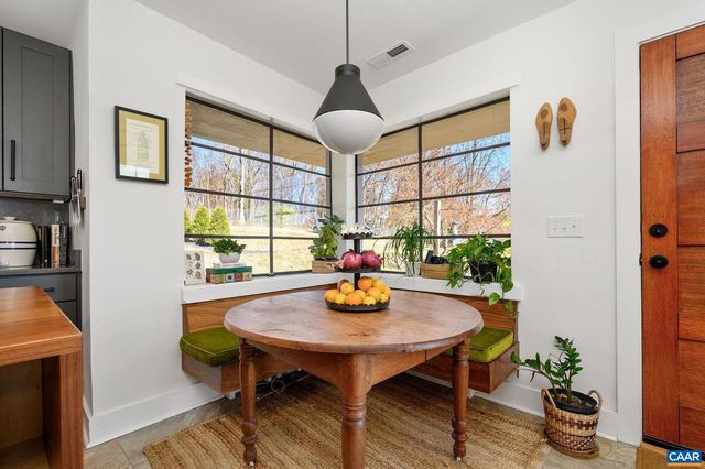 645 W FREDERICK ST, Staunton, VA 24401