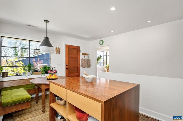 645 W FREDERICK ST, Staunton, VA 24401