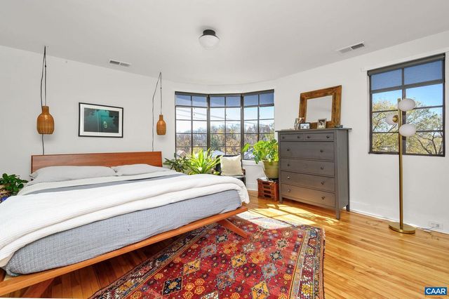 645 W FREDERICK ST, Staunton, VA 24401