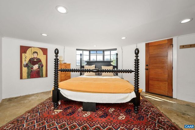 645 W FREDERICK ST, Staunton, VA 24401