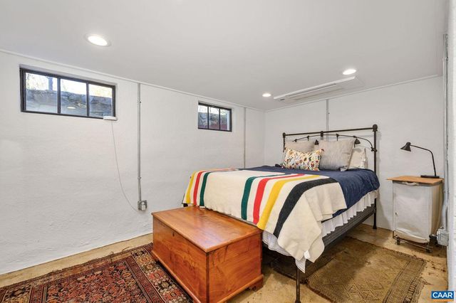 645 W FREDERICK ST, Staunton, VA 24401