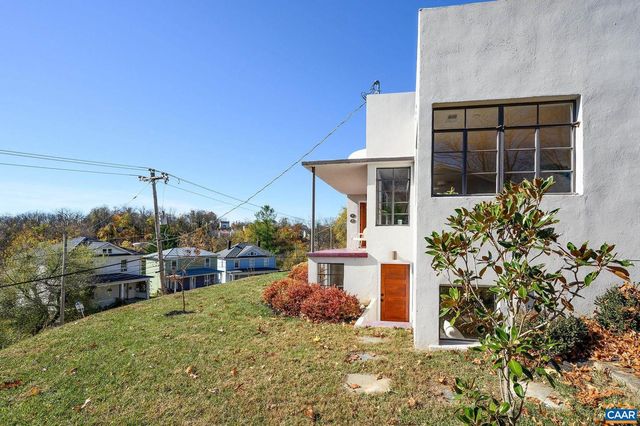 645 W FREDERICK ST, Staunton, VA 24401