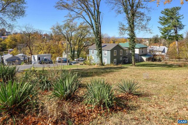 645 W FREDERICK ST, Staunton, VA 24401