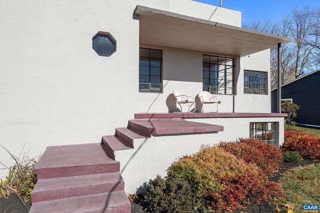 645 W FREDERICK ST, Staunton, VA 24401