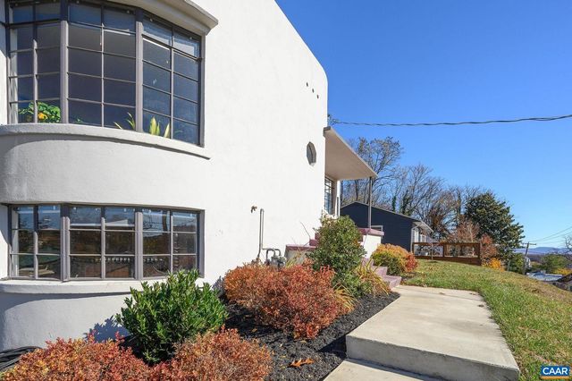 645 W FREDERICK ST, Staunton, VA 24401