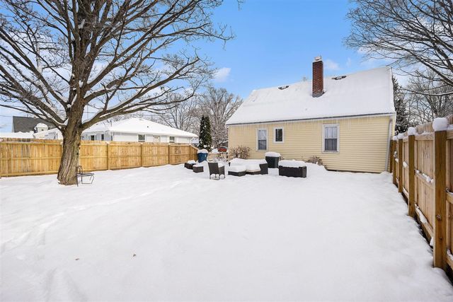 109 N Harris Street, Paw Paw, MI 49079