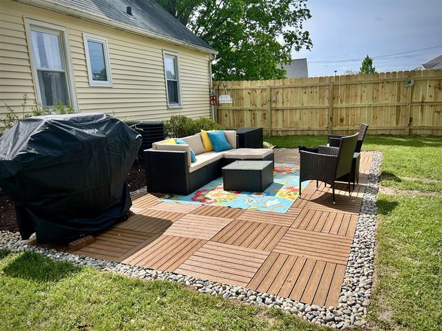 109 N Harris Street, Paw Paw, MI 49079