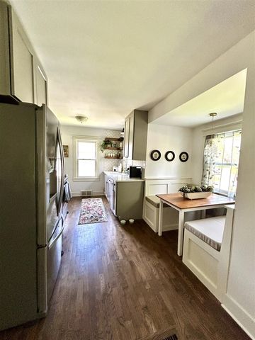 109 N Harris Street, Paw Paw, MI 49079