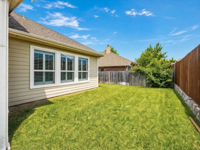 313 Turnstone Drive, Little Elm, TX 75068