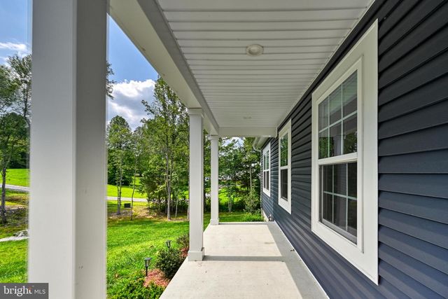 200 SECLUSION SHORES DR, Mineral, VA 23117
