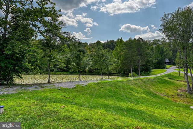 200 SECLUSION SHORES DR, Mineral, VA 23117
