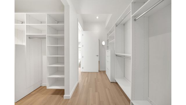 120 E 29TH Street TH1, New York City, NY 10016