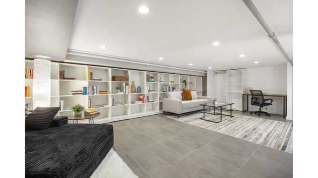 120 E 29TH Street TH1, New York City, NY 10016