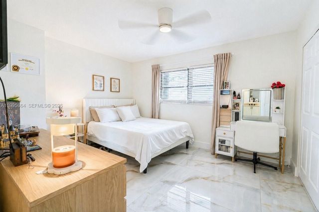 8253 NW 2nd Ct, Coral Springs, FL 33071
