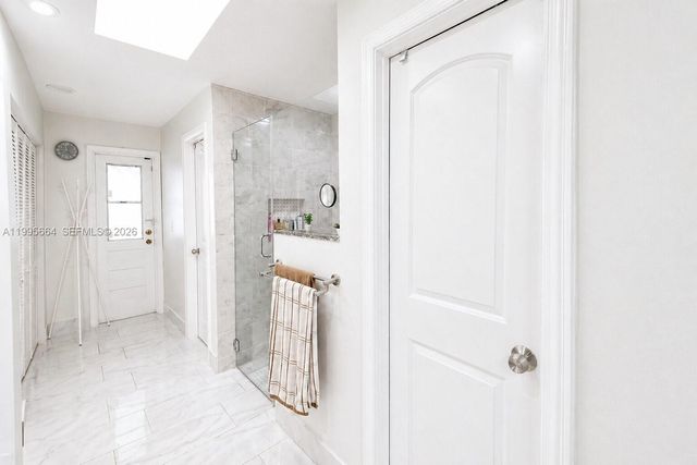 8253 NW 2nd Ct, Coral Springs, FL 33071