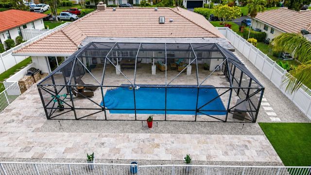 8253 NW 2nd Ct, Coral Springs, FL 33071