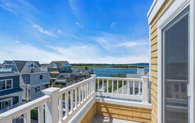 5 Shrewsbury Way, Sea Bright, NJ 07760