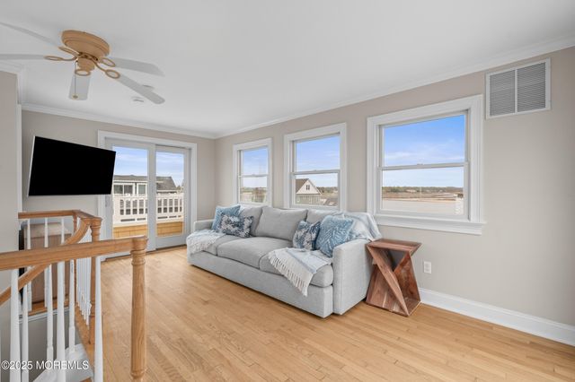 5 Shrewsbury Way, Sea Bright, NJ 07760