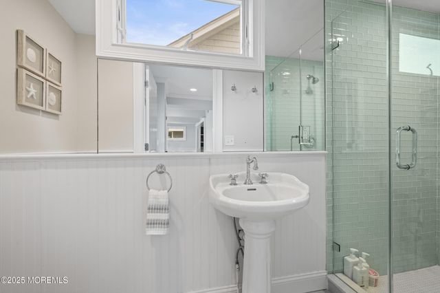 5 Shrewsbury Way, Sea Bright, NJ 07760