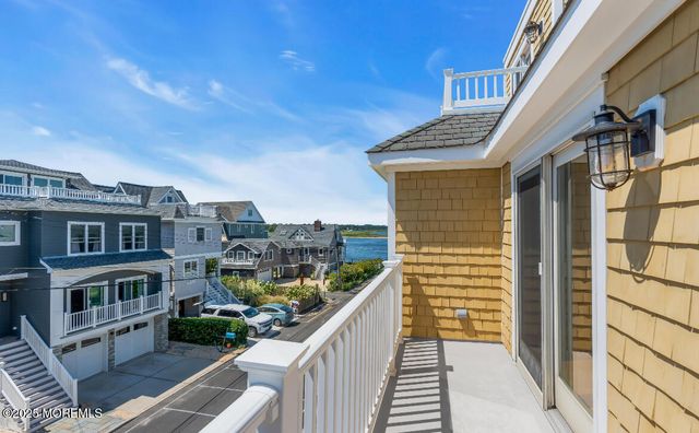 5 Shrewsbury Way, Sea Bright, NJ 07760