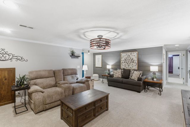 1615 N HOLLAND LN, Wichita, KS 67212