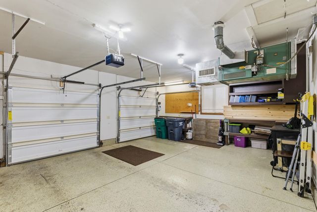 1615 N HOLLAND LN, Wichita, KS 67212